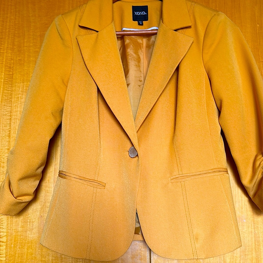 XOXO Mid Sleeve Blazer